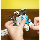 13 az 1-ben napelemes robot