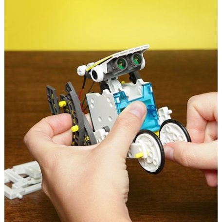 13 az 1-ben napelemes robot