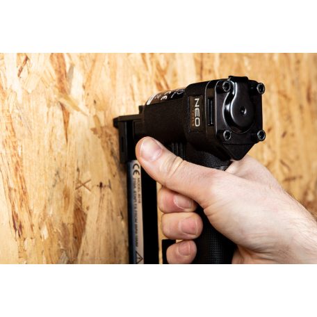 NEO TOOLS Tűzőkapocs, horganyzott 90-es tipus, pneumatikus tűzőgéphez (14-570), GA18, 38mm, 4000db 14-630