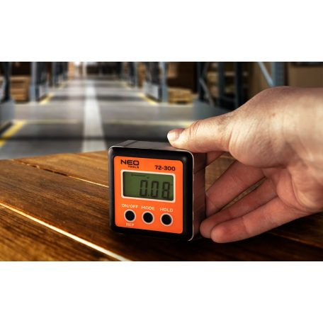 NEO TOOLS Digitális szögmérő és dőlésmérő 72-300