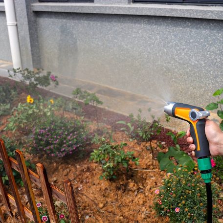 Állítható nagynyomású locsolópisztoly – 4 permetezőmód, ergonomikus markolat